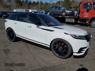 2020 Land Rover Range Rover Velar R-Dynamic S z VIN SALYK2FV3LA272299, wystawiony jako Copart lot #46223925 z przebiegiem 49 587 mil mil oraz Szkoda całkowita • Salvage title. Historia ofert i sprzedaży dostępna na DreamBid. Obrazek 4.