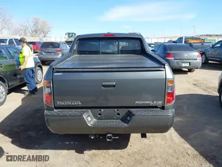 2008 Honda Ridgeline RTL with VIN 2HJYK16578H521578, listed as a IAAI auction lot 41672467 with 149,627 mi miles. Bid and sale history available at carsss.com. Image 16.