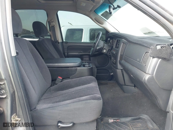 2005 Dodge Ram 1500 SLT with VIN 1D7HA18D55S355017, listed as a IAAI auction lot 41224611 with 126,997 mi miles. Bid and sale history available at carsss.com. Image 5.