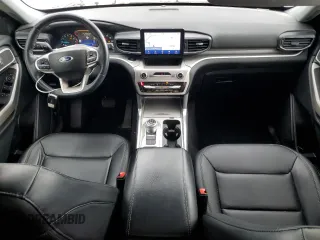 2022 Ford Explorer XLT z VIN 1FMSK7DH4NGA80828, wystawiony jako Copart lot #51954795 z przebiegiem 77 651 mil mil oraz Szkoda całkowita • Salvage title. Historia ofert i sprzedaży dostępna na DreamBid. Obrazek 8.