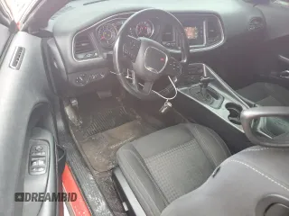 2016 Dodge Challenger SXT Plus z VIN 2C3CDZAGXGH119251, wystawiony jako Copart lot #58405805 z przebiegiem 157 381 mil mil oraz Szkoda całkowita • Salvage title. Historia ofert i sprzedaży dostępna na DreamBid. Obrazek 8.