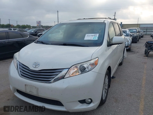 2017 Toyota Sienna XLE Auto Access Seat с VIN 5TDYZ3DC9HS776179, выставлен на аукционе IAAI как лот 42278582 с пробегом 74 648 миль миль и . История ставок и продаж доступна на DreamBid. Изображение 17.