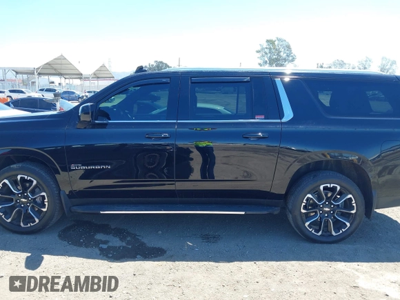 2023 Chevrolet Suburban LS z VIN 1GNSCBKD3PR457569, wystawiony jako IAAI lot #42225571 z przebiegiem 53 410 mil mil oraz . Historia ofert i sprzedaży dostępna na DreamBid. Obrazek 15.
