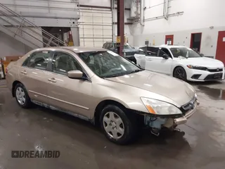 2005 Honda Accord LX z VIN 1HGCM56405A154610, wystawiony jako IAAI lot #41981328 z przebiegiem 177 047 mil mil oraz . Historia ofert i sprzedaży dostępna na DreamBid. Obrazek 1.