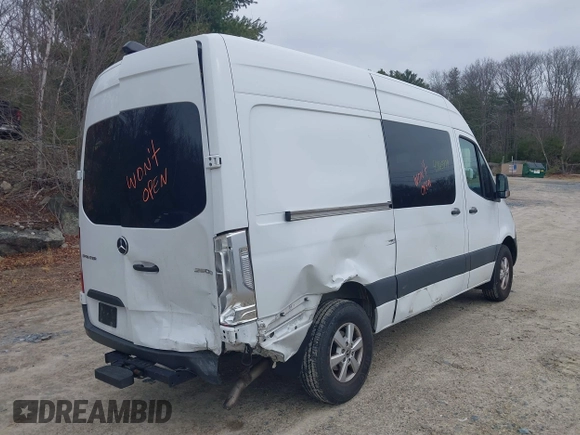 2021 Mercedes-Benz Sprinter Cargo Cargo with VIN W1Y40BHY3MT044744, listed as a IAAI auction lot 41865979 with 139,836 mi miles and . Bid and sale history available at DreamBid. Image 4.