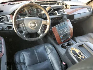 2007 Chevrolet Suburban LT with VIN 1GNFC16017J235565, listed as a Copart auction lot 72355294 with 218,171 mi miles and Salvage Title. Bid and sale history available at carsss.com. Image 8.