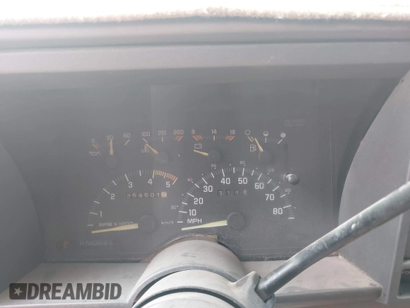 1993 GMC Suburban with VIN 1GKEC16KXPJ734150, listed as a IAAI auction lot 42114021 with 254,501 mi miles and . Bid and sale history available at DreamBid. Image 7.