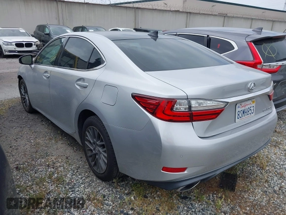 2018 Lexus ES with VIN 58ABK1GG5JU086299, listed as a IAAI auction lot 41636953 with 127,283 mi miles. Bid and sale history available at carsss.com. Image 3.