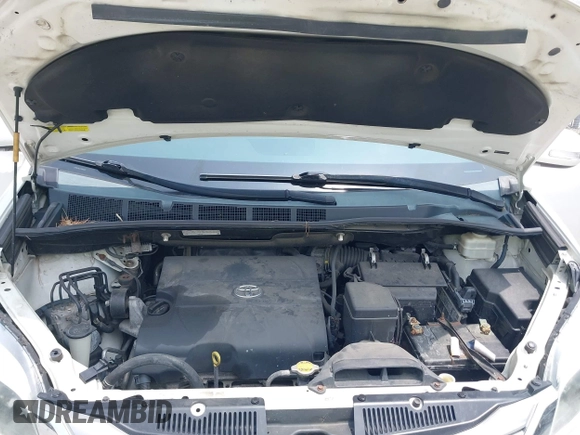 2015 Toyota Sienna XLE with VIN 5TDYK3DC3FS586329, listed as a IAAI auction lot 42496805 with 132,828 mi miles and . Bid and sale history available at DreamBid. Image 10.