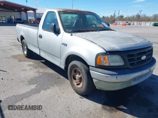 2000 Ford F-150 XL with VIN 1FTZF172XYNA19690, listed as a IAAI auction lot 41721021 with 181,702 mi miles and . Bid and sale history available at DreamBid. Image 1.