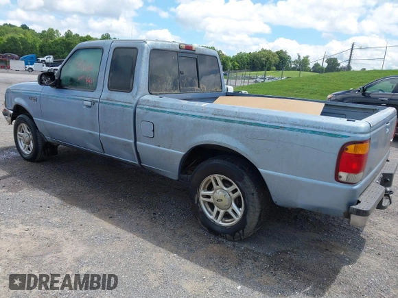 1998 Ford Ranger XL z VIN 1FTYR14U0WPB44479, wystawiony jako IAAI lot #42534265 z przebiegiem Nie podano mil oraz . Historia ofert i sprzedaży dostępna na DreamBid. Obrazek 3.