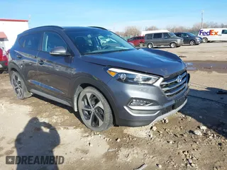 2018 Hyundai Tucson Value with VIN KM8J33A27JU749722, listed as a IAAI auction lot 41220859 with 58,599 mi miles. Bid and sale history available at carsss.com. Image 1.