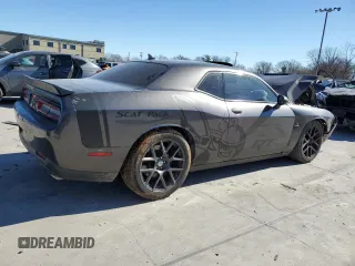 2016 Dodge Challenger 392 Hemi Scat Pack Shaker z VIN 2C3CDZFJ8GH279147, wystawiony jako Copart lot #41882095 z przebiegiem 98 874 mil mil oraz Szkoda całkowita • Salvage title. Historia ofert i sprzedaży dostępna na DreamBid. Obrazek 3.