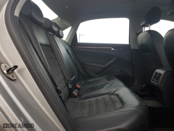 2013 Volkswagen Passat SEL Premium with VIN 1VWCP7A33DC078266, listed as a Copart auction lot 88901625 with 0 mi miles and Salvage Title. Bid and sale history available at carsss.com. Image 10.