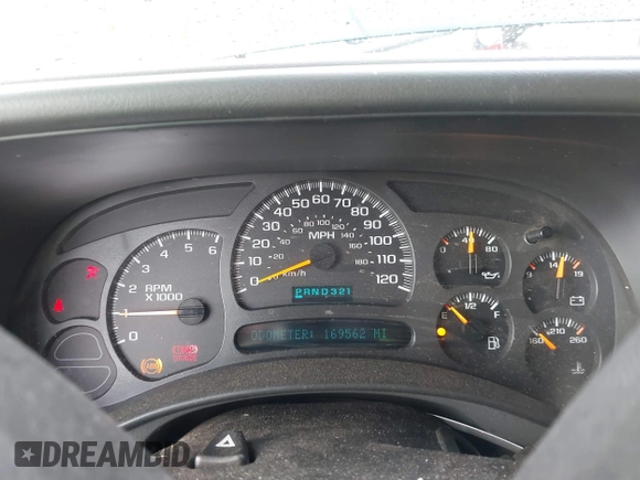 2004 GMC Yukon SLT with VIN 1GKEK13ZX4R198169, listed as a IAAI auction lot 41577015 with 169,562 mi miles. Bid and sale history available at carsss.com. Image 7.