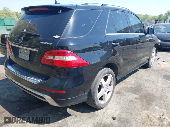 2014 Mercedes-Benz M 350 z VIN 4JGDA2EB0EA385223, wystawiony jako IAAI lot #42056714 z przebiegiem 185 750 mil mil oraz . Historia ofert i sprzedaży dostępna na DreamBid. Obrazek 4.