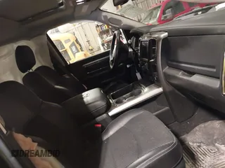 2018 Ram 2500 Big Horn with VIN 3C6UR5DJ7JG166205, listed as a IAAI auction lot 41357740 with 62,612 mi miles. Bid and sale history available at carsss.com. Image 5.