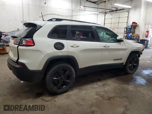 2019 Jeep Cherokee Altitude с VIN 1C4PJMLX6KD301833, выставлен на аукционе Copart как лот 58060415 с пробегом 78 328 миль миль и Списание • Salvage title. История ставок и продаж доступна на DreamBid. Изображение 3.