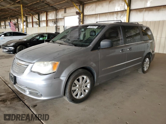 2013 Chrysler Town & Country Touring z VIN 2C4RC1BG9DR779036, wystawiony jako Copart lot #59039625 z przebiegiem 117 631 mil mil oraz Tytuł czysty. Historia ofert i sprzedaży dostępna na DreamBid. Obrazek 1.