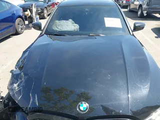 2021 BMW 3 Series 330i z VIN 3MW5R1J02M8B67582, wystawiony jako IAAI lot #41880589 z przebiegiem 31 915 mil mil oraz . Historia ofert i sprzedaży dostępna na DreamBid. Obrazek 12.