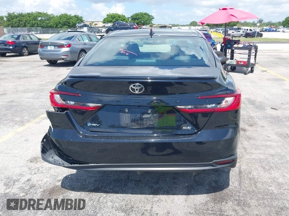 2025 Toyota Camry LE z VIN 4T1DAACK0SU024677, wystawiony jako IAAI lot #42468532 z przebiegiem 21 937 mil mil oraz . Historia ofert i sprzedaży dostępna na DreamBid. Obrazek 16.