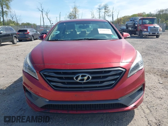 2015 Hyundai Sonata Limited with VIN 5NPE34AF7FH088872, listed as a IAAI auction lot 42105320 with 151,622 mi miles and . Bid and sale history available at carsss.com. Image 12.
