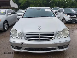 2007 Mercedes-Benz C 230 Sport с VIN WDBRF52H17F923745, выставлен на аукционе IAAI как лот 42195443 с пробегом 163 999 миль миль и . История ставок и продаж доступна на DreamBid. Изображение 6.