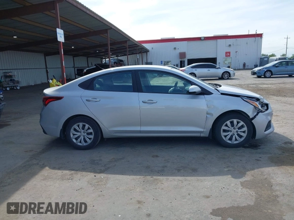 2022 Hyundai Accent SE with VIN 3KPC24A67NE167746, listed as a IAAI auction lot 42054225 with 25,883 mi miles and . Bid and sale history available at carsss.com. Image 13.
