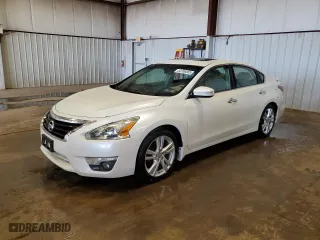 2013 Nissan Altima 3.5 SL with VIN 1N4BL3AP7DC123723, listed as a Copart auction lot 52206065 with 163,740 mi miles and Salvage Title. Bid and sale history available at carsss.com. Image 1.