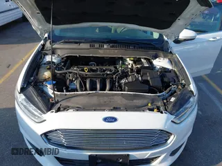 2016 Ford Fusion S with VIN 1FA6P0G79G5112887, listed as a IAAI auction lot 41522790 with 164,747 mi miles. Bid and sale history available at carsss.com. Image 10.