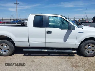 2006 Ford F-150 XL z VIN 1FTPX12V16NB39297, wystawiony jako IAAI lot #42271226 z przebiegiem 179 551 mil mil oraz . Historia ofert i sprzedaży dostępna na DreamBid. Obrazek 13.