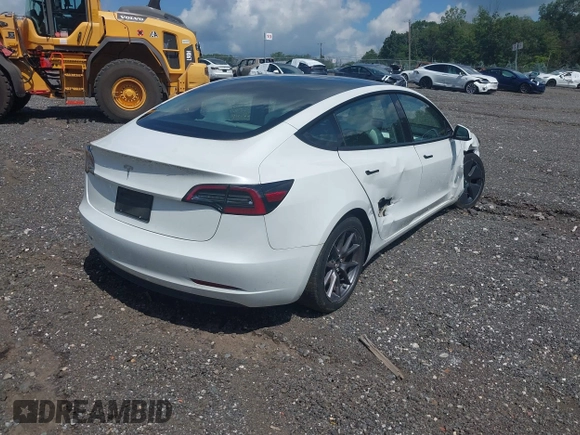 2023 Tesla Model 3 z VIN 5YJ3E1EA2PF626392, wystawiony jako IAAI lot #42288413 z przebiegiem 25 605 mil mil oraz . Historia ofert i sprzedaży dostępna na DreamBid. Obrazek 4.