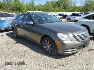 2012 Mercedes-Benz E 350 Luxury with VIN WDDHF8JB8CA532651, listed as a Copart auction lot 53087825 with 226,966 mi miles and Clean Title. Bid and sale history available at DreamBid. Image 4.
