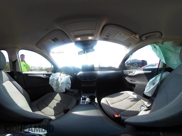 2020 Ford Escape SE z VIN 1FMCU9G69LUB40332, wystawiony jako IAAI lot #42006879 z przebiegiem 82 291 mil mil oraz . Historia ofert i sprzedaży dostępna na DreamBid. Obrazek 18.