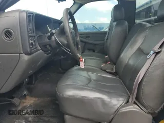 2005 Chevrolet Silverado 1500 Work Truck z VIN 1GCEC14X75Z329324, wystawiony jako Copart lot #57451585 z przebiegiem 132 425 mil mil oraz Szkoda całkowita • Salvage title. Historia ofert i sprzedaży dostępna na DreamBid. Obrazek 7.