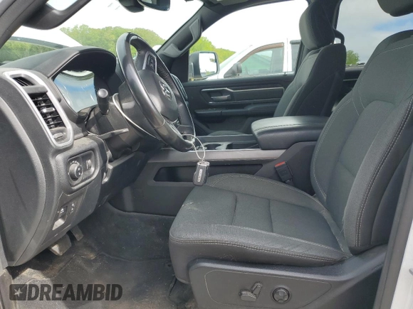 2021 Ram 1500 Big Horn z VIN 1C6SRFBT9MN758587, wystawiony jako Copart lot #56278755 z przebiegiem 56 963 mil mil oraz Szkoda całkowita • Salvage title. Historia ofert i sprzedaży dostępna na DreamBid. Obrazek 7.