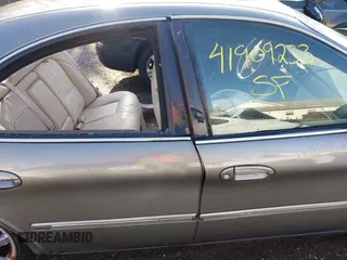2002 Mercury Sable LS Premium with VIN 1MEFM55S82A645111, listed as a IAAI auction lot 41909233 with 192,994 mi miles and . Bid and sale history available at DreamBid. Image 14.