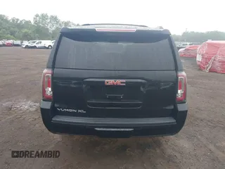 2015 GMC Yukon XL SLT z VIN 1GKS2HKC1FR146778, wystawiony jako IAAI lot #42449315 z przebiegiem 197 577 mil mil oraz . Historia ofert i sprzedaży dostępna na DreamBid. Obrazek 16.