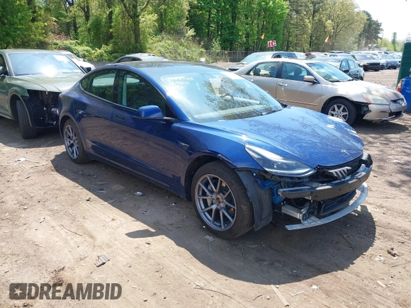 2022 Tesla Model 3 Long Range z VIN 5YJ3E1EB7NF180049, wystawiony jako IAAI lot #42188963 z przebiegiem 18 604 mil mil oraz . Historia ofert i sprzedaży dostępna na DreamBid. Obrazek 1.