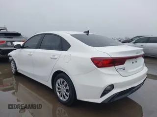 2022 Kia Forte LXS with VIN 3KPF24AD1NE498902, listed as a IAAI auction lot 41454410 with 24,008 mi miles. Bid and sale history available at carsss.com. Image 3.