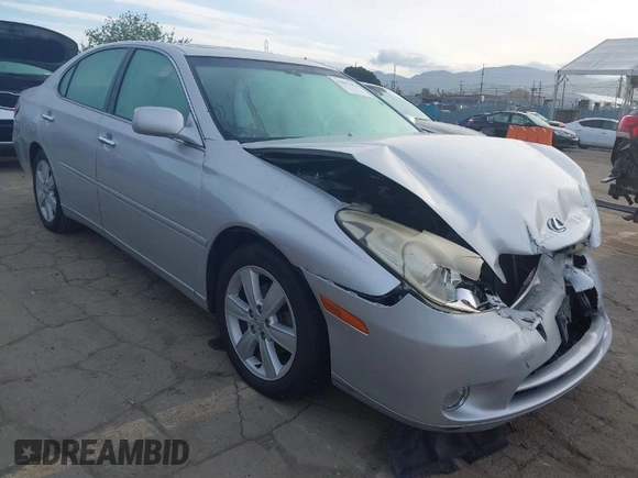 2005 Lexus ES 330 with VIN JTHBA30G355134384, listed as a IAAI auction lot 41895656 with 162,995 mi miles. Bid and sale history available at carsss.com. Image 1.