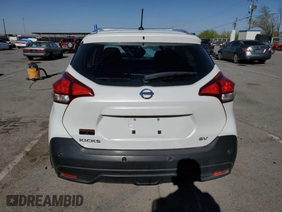 2020 Nissan Kicks SV z VIN 3N1CP5CV5LL545425, wystawiony jako Copart lot #52354285 z przebiegiem 52 245 mil mil oraz Szkoda całkowita • Salvage title. Historia ofert i sprzedaży dostępna na DreamBid. Obrazek 6.