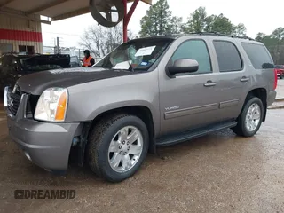 2014 GMC Yukon SLT with VIN 1GKS1CE00ER164663, listed as a IAAI auction lot 41547771 with 178,998 mi miles. Bid and sale history available at carsss.com. Image 17.