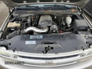 2005 Chevrolet Suburban LS with VIN 3GNFK16Z25G162903, listed as a Copart auction lot 82520714 with 304,013 mi miles and Clean Title. Bid and sale history available at carsss.com. Image 12.