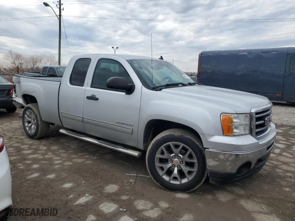 2013 GMC Sierra 1500 SLE with VIN 1GTR2VE73DZ381705, listed as a Copart auction lot 46662075 with 125,716 mi miles and Clean Title. Bid and sale history available at carsss.com. Image 4.