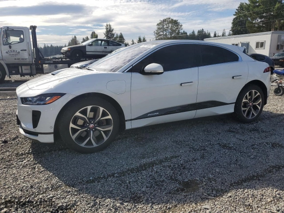 2019 Jaguar I-PACE SE with VIN SADHC2S1XK1F75903, listed as a Copart auction lot 70219803 with 31942 miles. Bid and sale history available at carsss.com. Image 1.