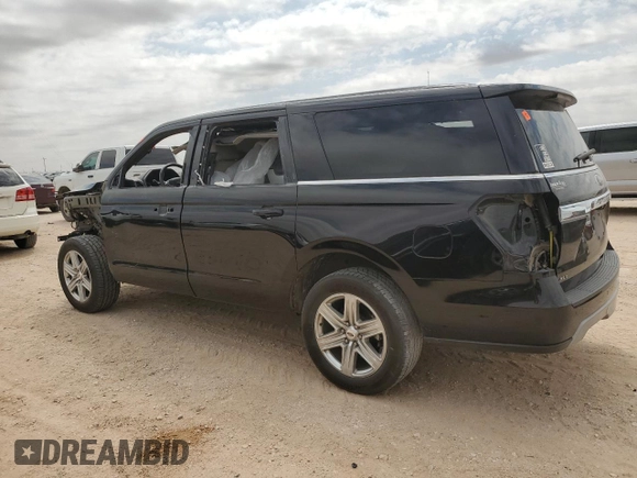 2019 Ford Expedition Max XLT with VIN 1FMJK1HT0KEA82719, listed as a Copart auction lot 52200165 with 100,775 mi miles and Salvage title. Bid and sale history available at DreamBid. Image 2.