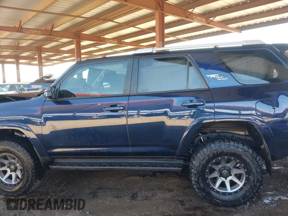 2016 Toyota 4Runner Limited with VIN JTEBU5JR7G5294061, listed as a IAAI auction lot 42004606 with 139,613 mi miles and . Bid and sale history available at DreamBid. Image 14.