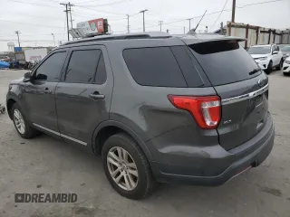 2019 Ford Explorer XLT z VIN 1FM5K8D84KGA87650, wystawiony jako Copart lot #64618715 z przebiegiem 49 213 mil mil oraz Czysty tytuł • Clean title. Historia ofert i sprzedaży dostępna na DreamBid. Obrazek 2.