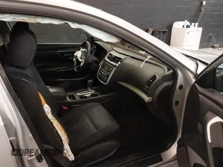 2016 Nissan Altima S with VIN 1N4AL3AP8GN351847, listed as a IAAI auction lot 41977201 with 167,062 mi miles and . Bid and sale history available at DreamBid. Image 5.
